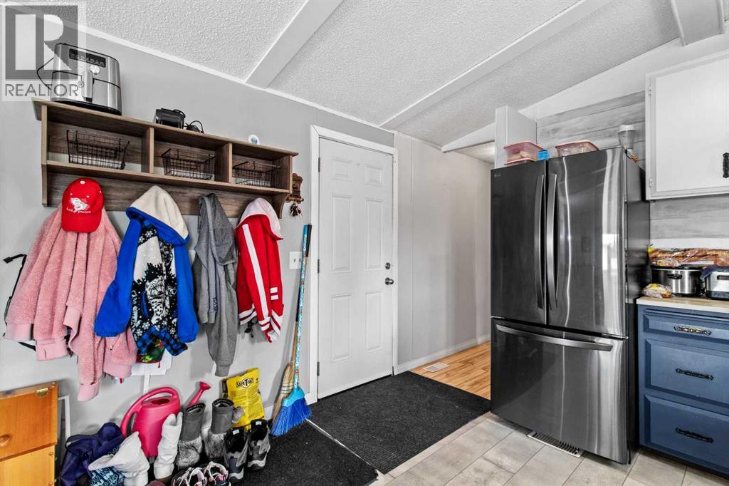 246, 5344 76 Street, Red Deer, Alberta  T4P 2A6 - Photo 4 - A2305003