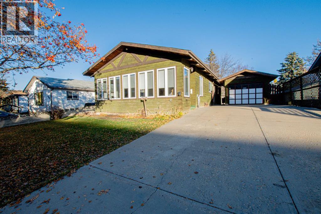9848 104 Avenue, Grande Prairie, Alberta