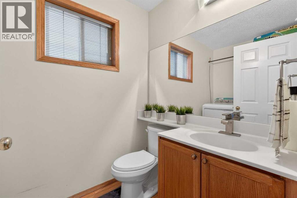 14 Hidden Ranch Hill Nw, Calgary, Alberta  T3A 5X6 - Photo 9 - A2298503