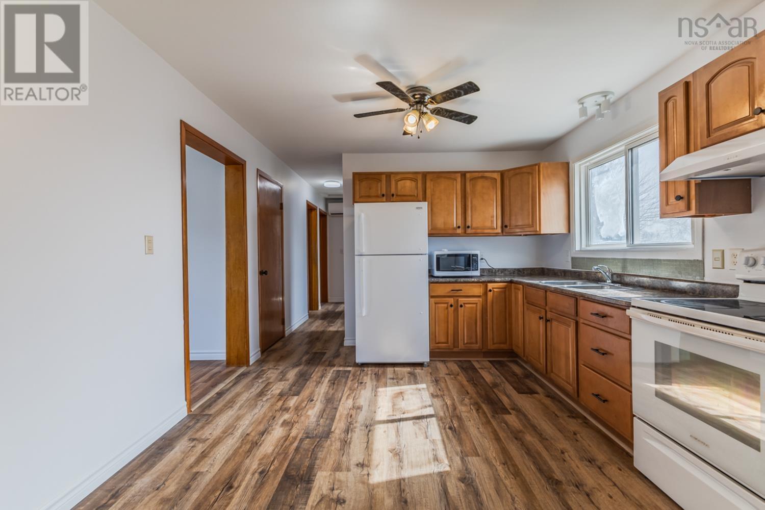 54 Lavinia Drive, Truro, Nova Scotia  B2N 5R3 - Photo 3 - 202608237