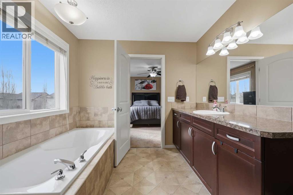 1198 Kingston Crescent SE, Airdrie, Alberta  T4A 0E9 - Photo 27 - A2301393