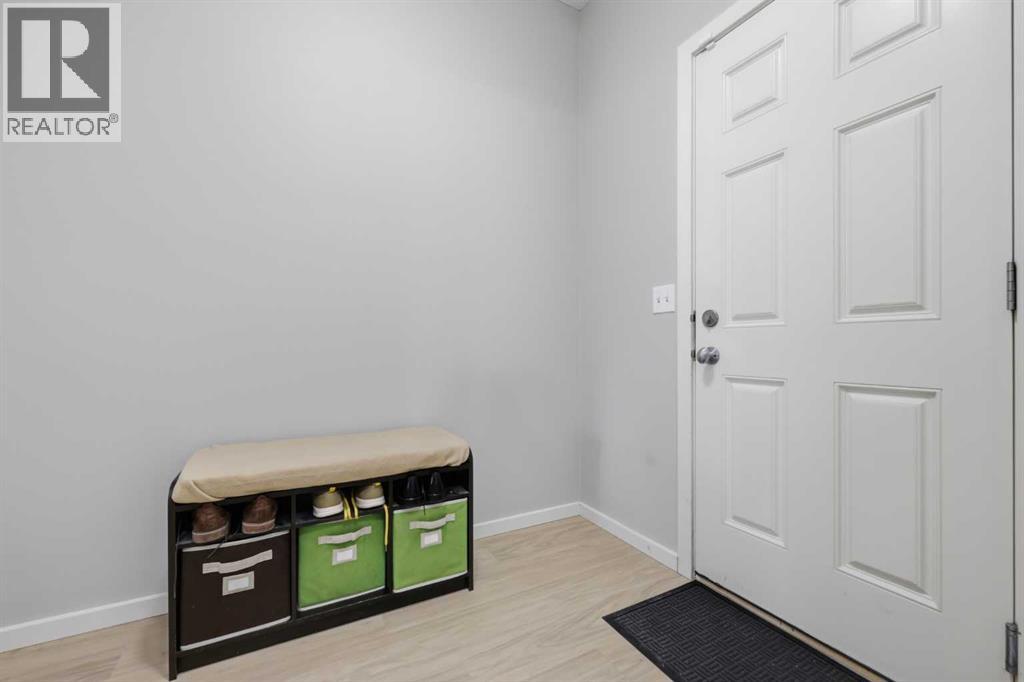 1198 Kingston Crescent SE, Airdrie, Alberta  T4A 0E9 - Photo 5 - A2301393