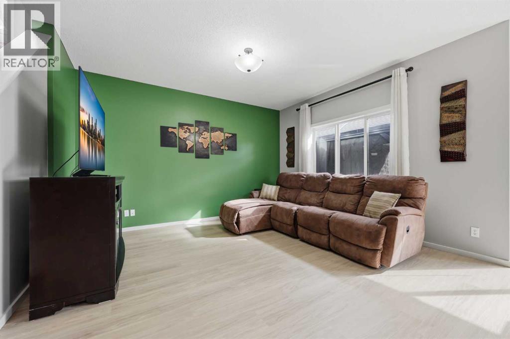 1198 Kingston Crescent SE, Airdrie, Alberta  T4A 0E9 - Photo 6 - A2301393