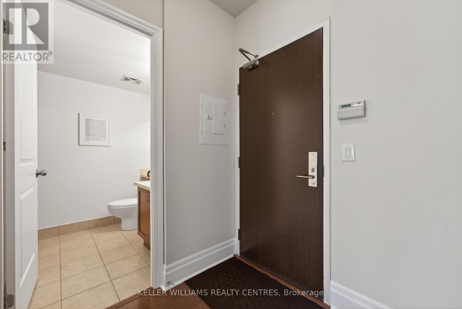 304 - 57 Upper Duke Crescent, Markham, Ontario  L6G 0B9 - Photo 8 - N13048476