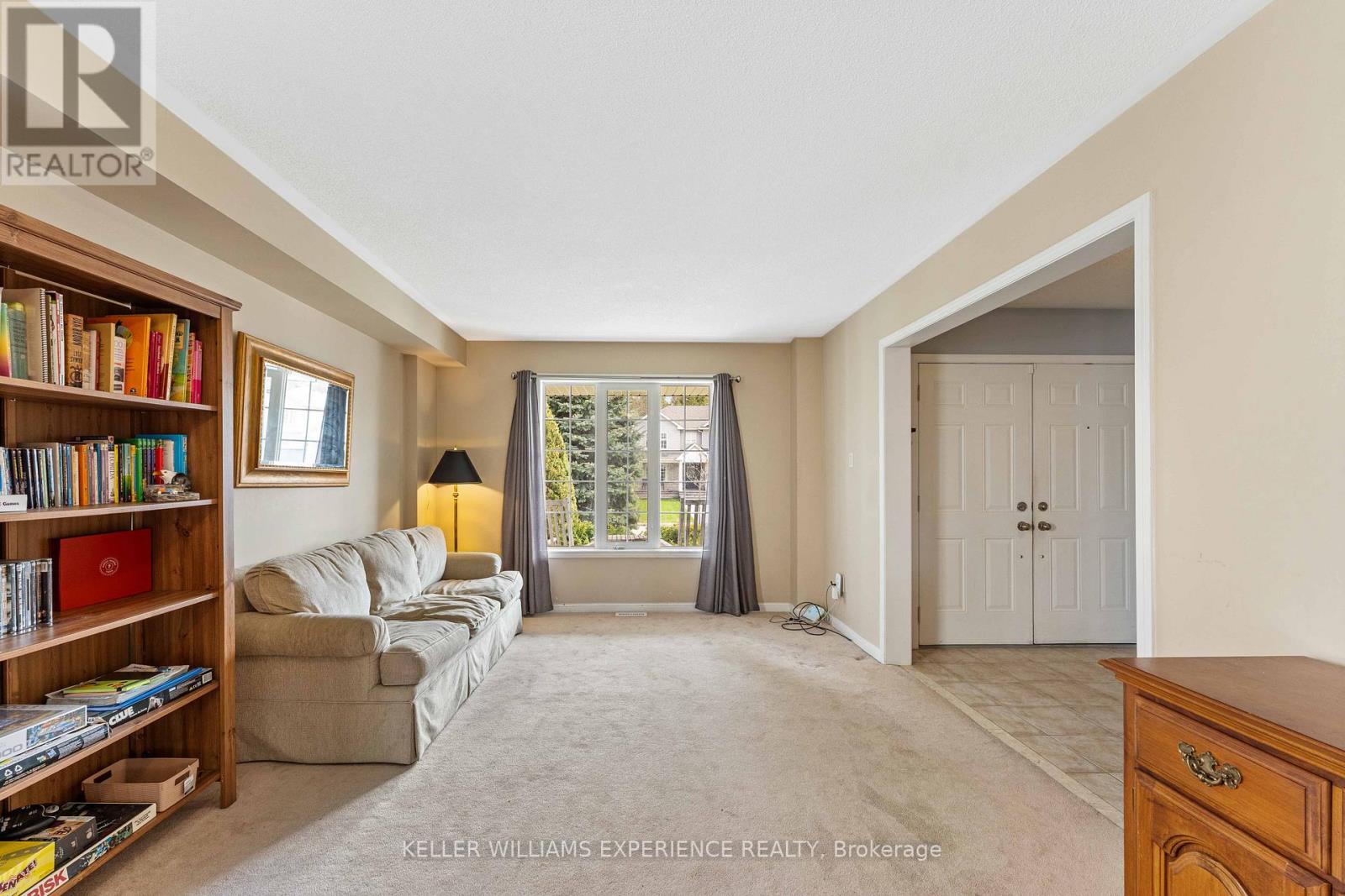 39 Stonemount Crescent, Essa, Ontario  L3W 0C5 - Photo 10 - N13048552