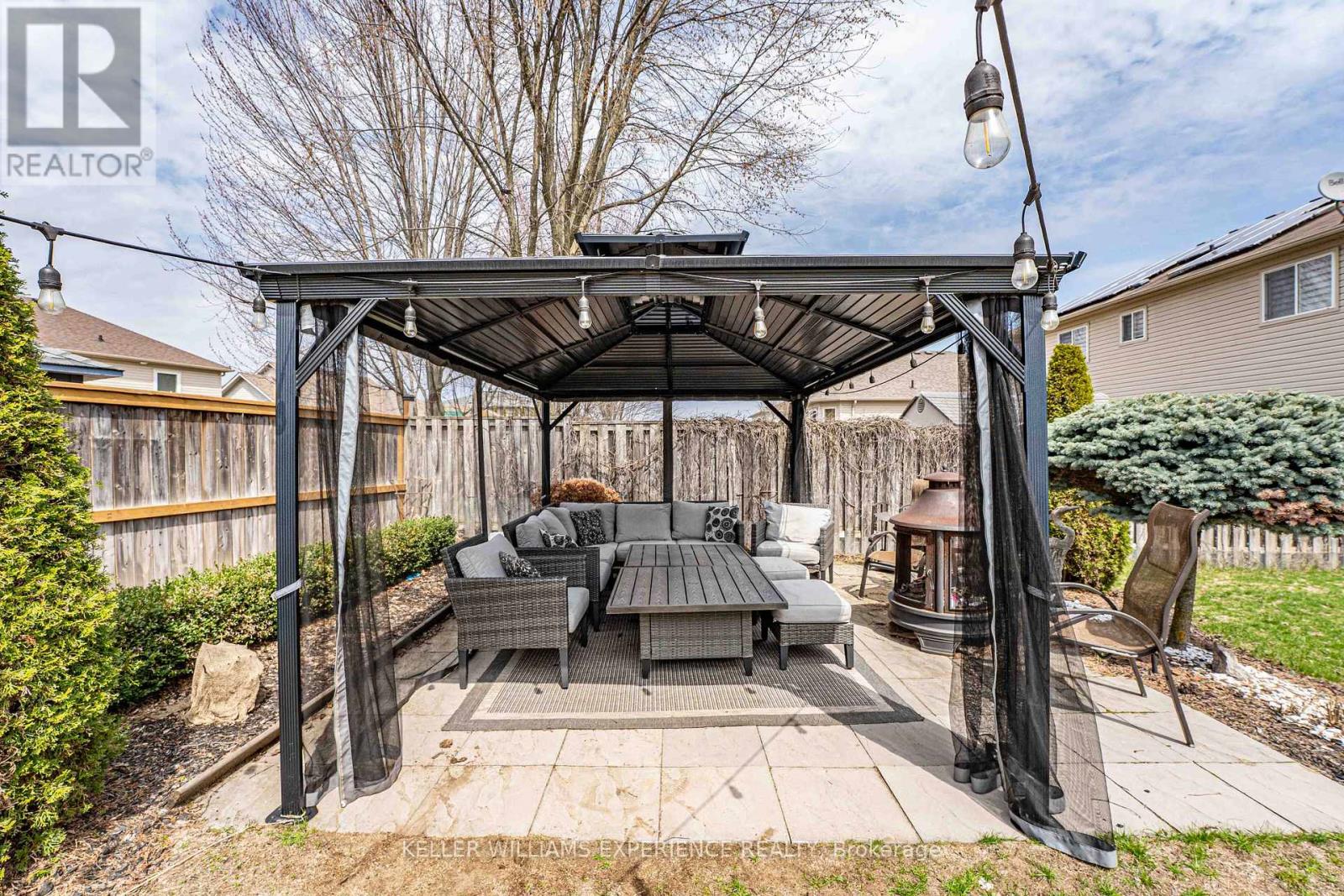 39 Stonemount Crescent, Essa, Ontario  L3W 0C5 - Photo 38 - N13048552