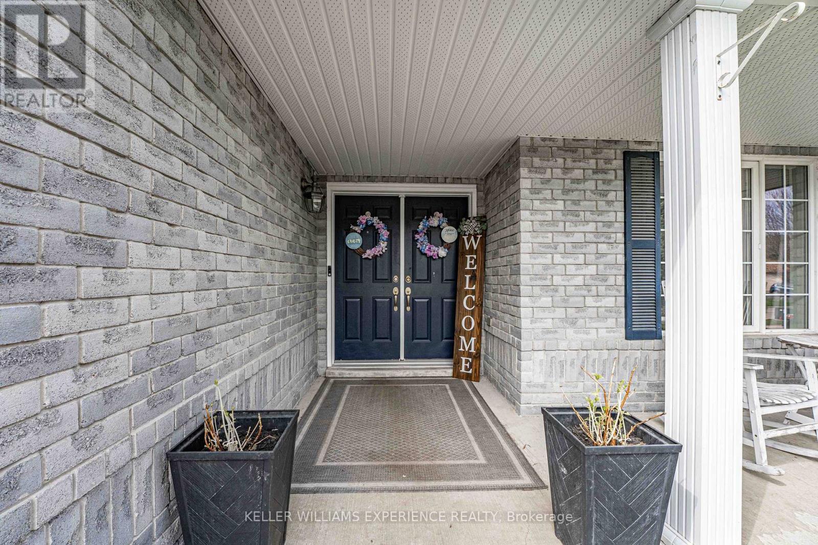 39 Stonemount Crescent, Essa, Ontario  L3W 0C5 - Photo 5 - N13048552