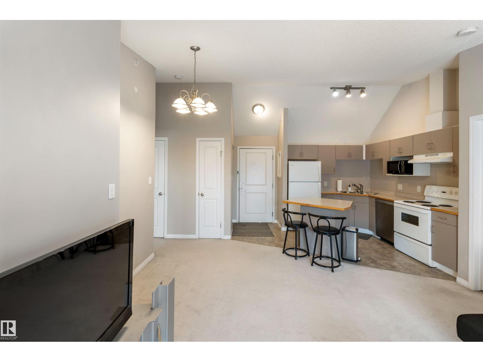 #513 11325 83 St NW NW, Edmonton, Alberta  T5B 4W5 - Photo 2 - E4484341