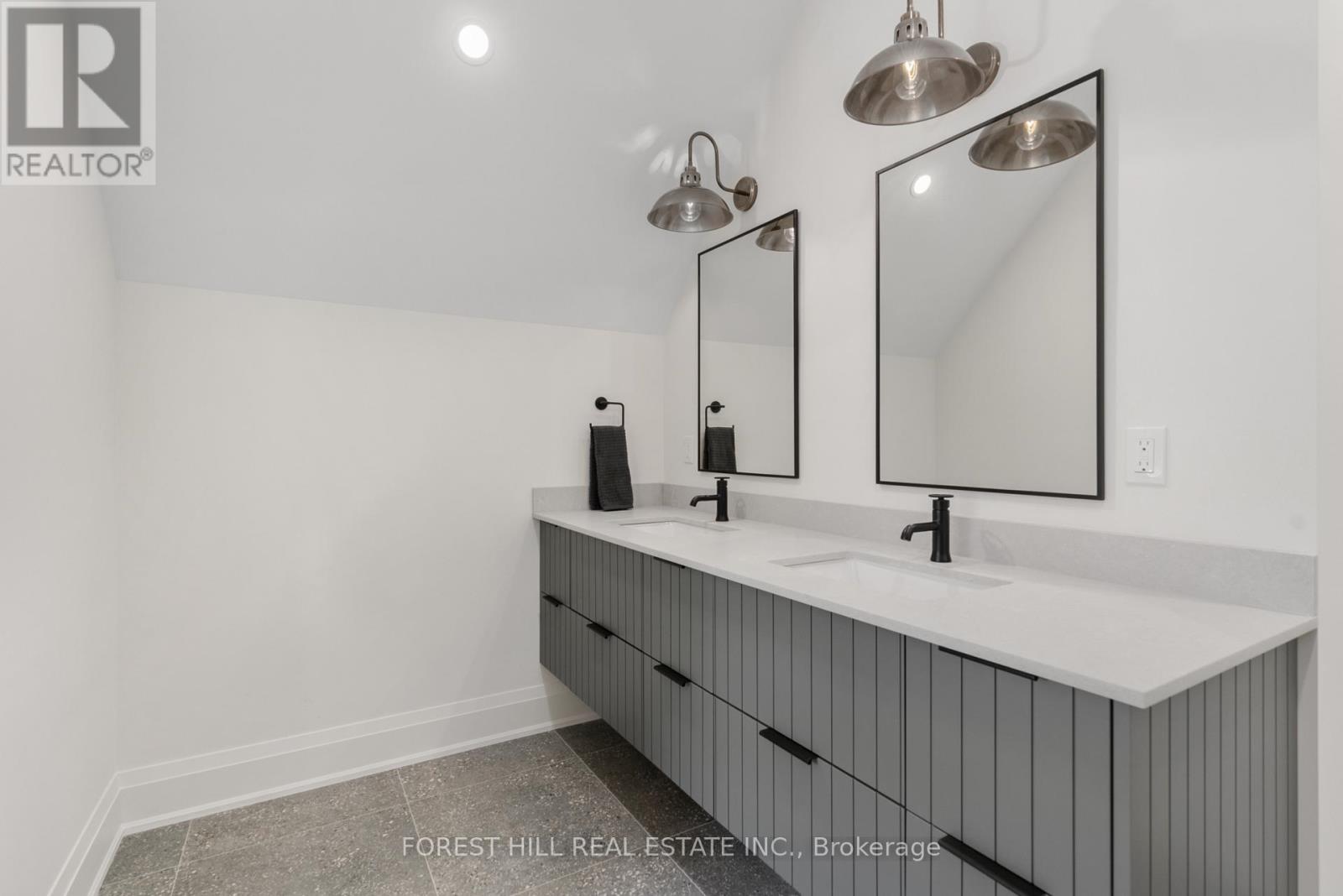 271 Codrington Street, Barrie (Codrington), Ontario  L4M 1S7 - Photo 31 - S13048348