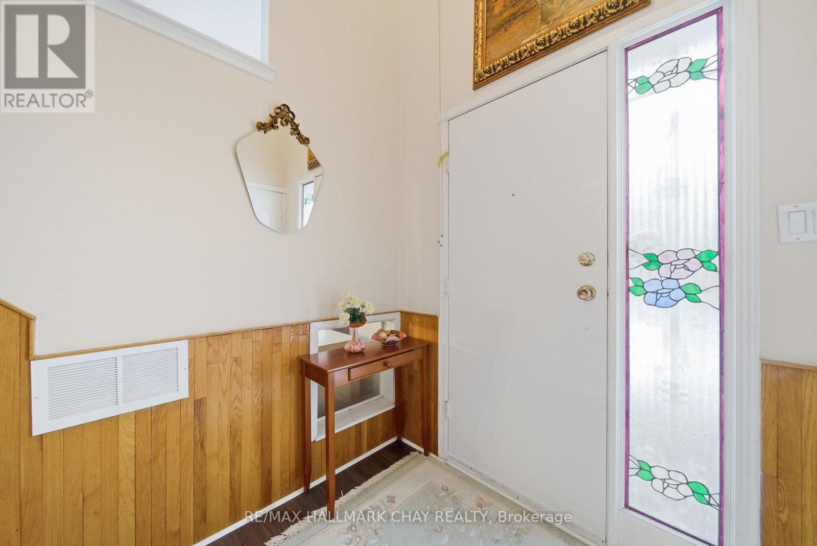 5 Austen Lane, Barrie, Ontario  L4N 4V5 - Photo 3 - S13048392