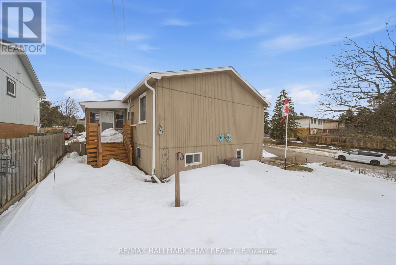 5 Austen Lane, Barrie, Ontario  L4N 4V5 - Photo 30 - S13048392