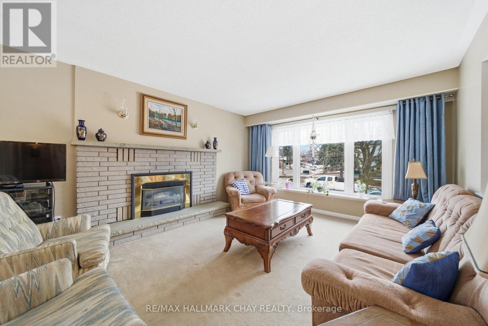 5 Austen Lane, Barrie, Ontario  L4N 4V5 - Photo 5 - S13048392