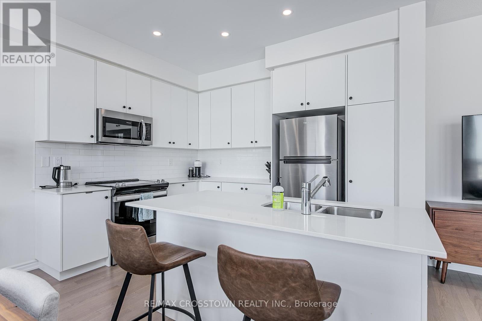 10 Greer Street, Barrie, Ontario  L4N 8M4 - Photo 13 - S13048436