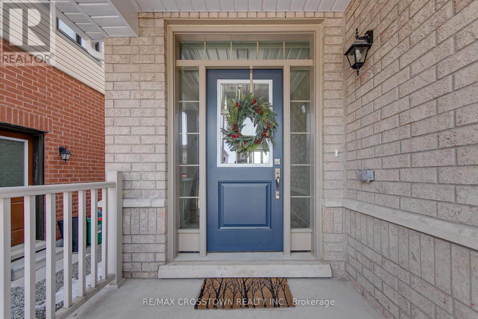 10 Greer Street, Barrie, Ontario  L4N 8M4 - Photo 2 - S13048436