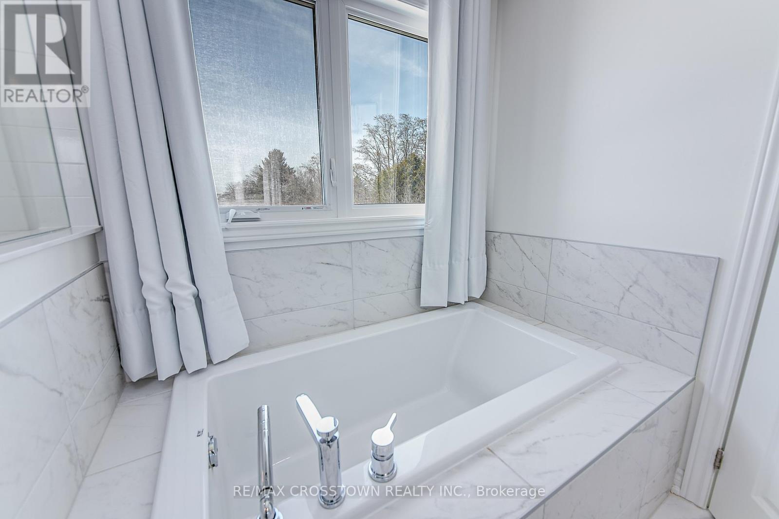 10 Greer Street, Barrie, Ontario  L4N 8M4 - Photo 29 - S13048436