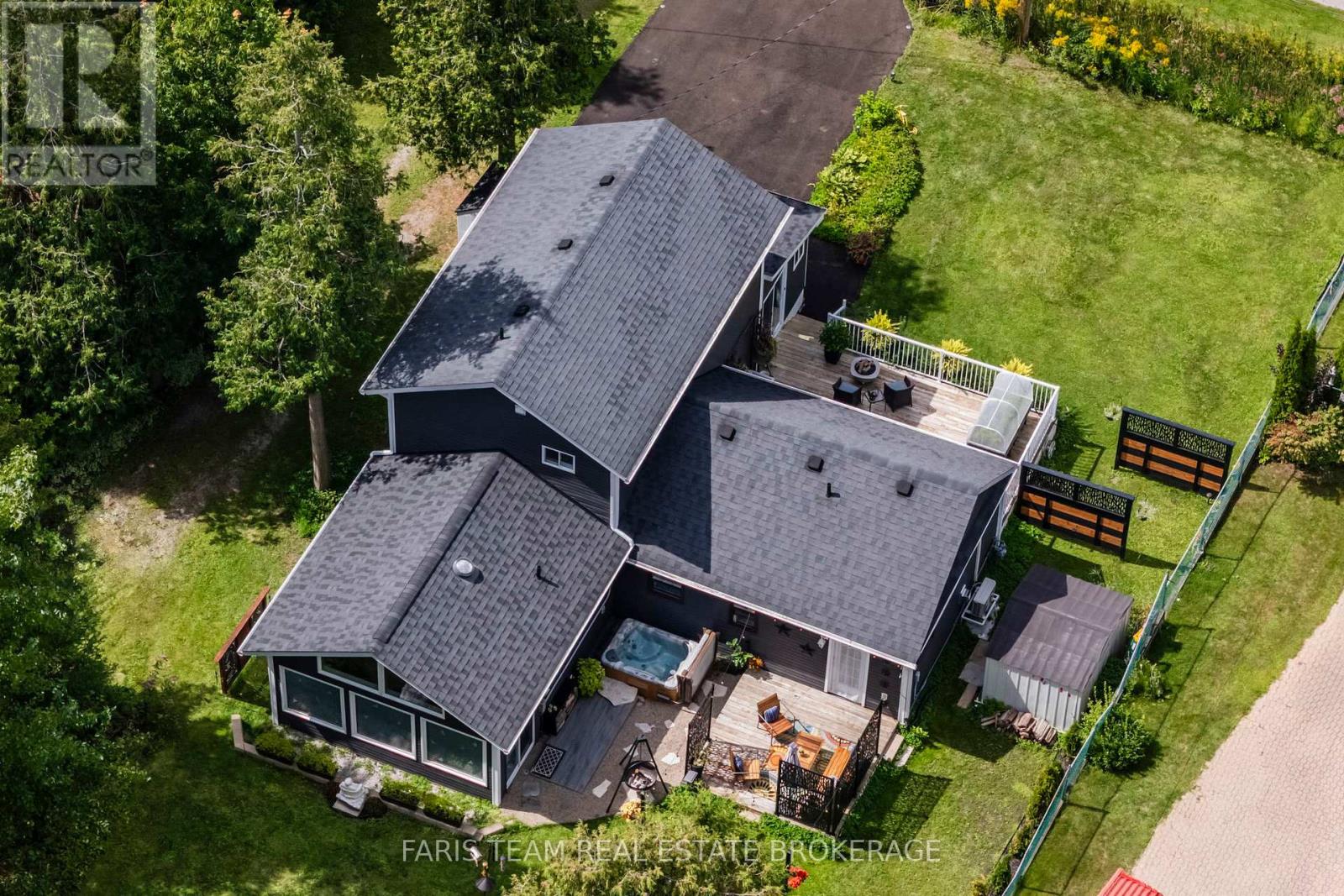 83 King Road, Tay (Waubaushene), Ontario  L0K 2C0 - Photo 2 - S13048606