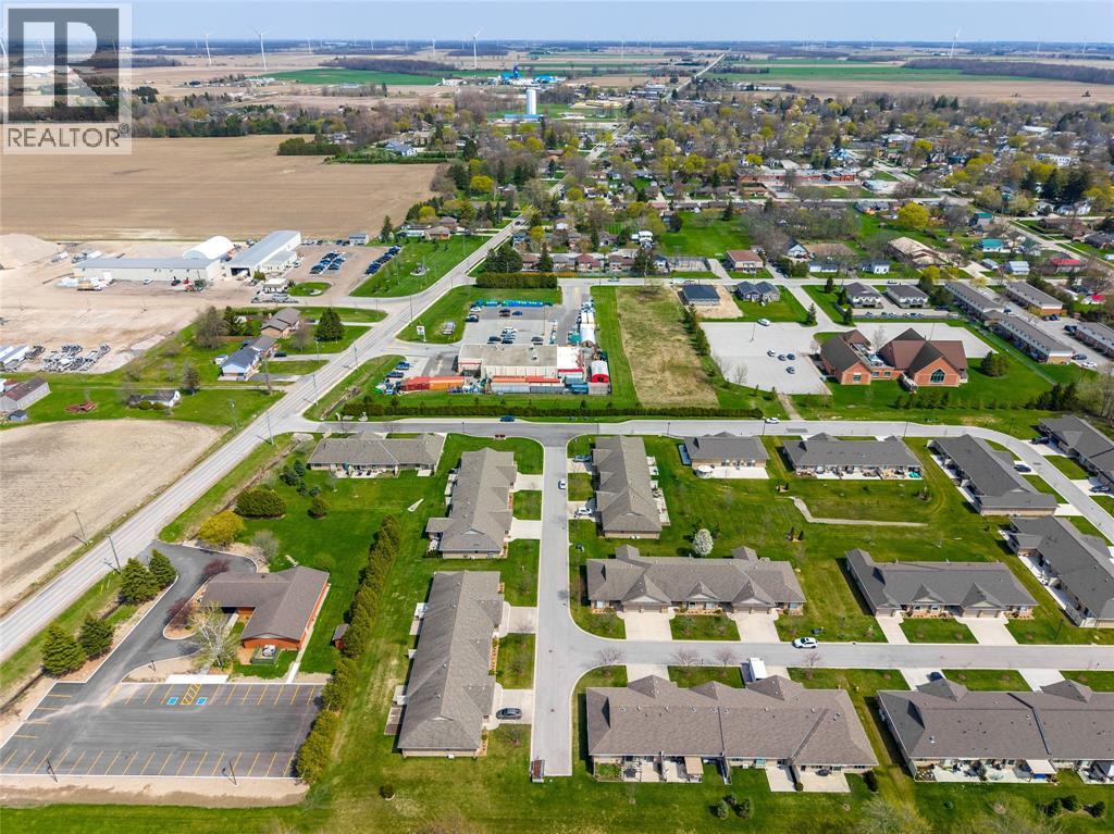 5969 Townsend Line Unit# 5, Lambton Shores, Ontario  N0N 1J0 - Photo 35 - 26008973