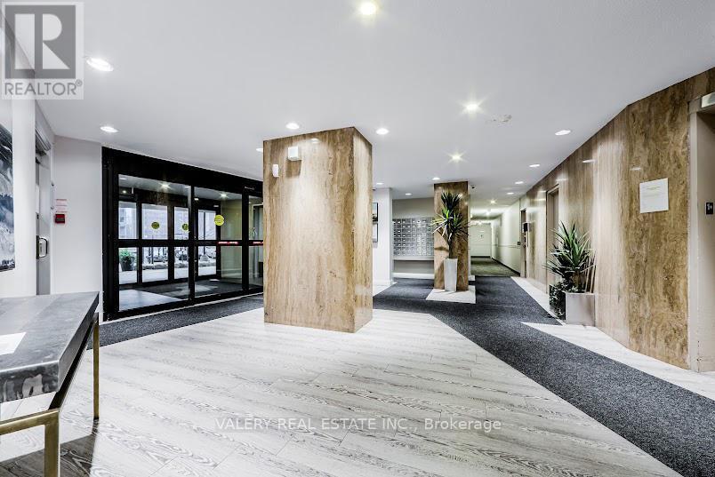 805 - 75 Eastdale Avenue, Toronto, Ontario  M4C 5N3 - Photo 2 - E13047398