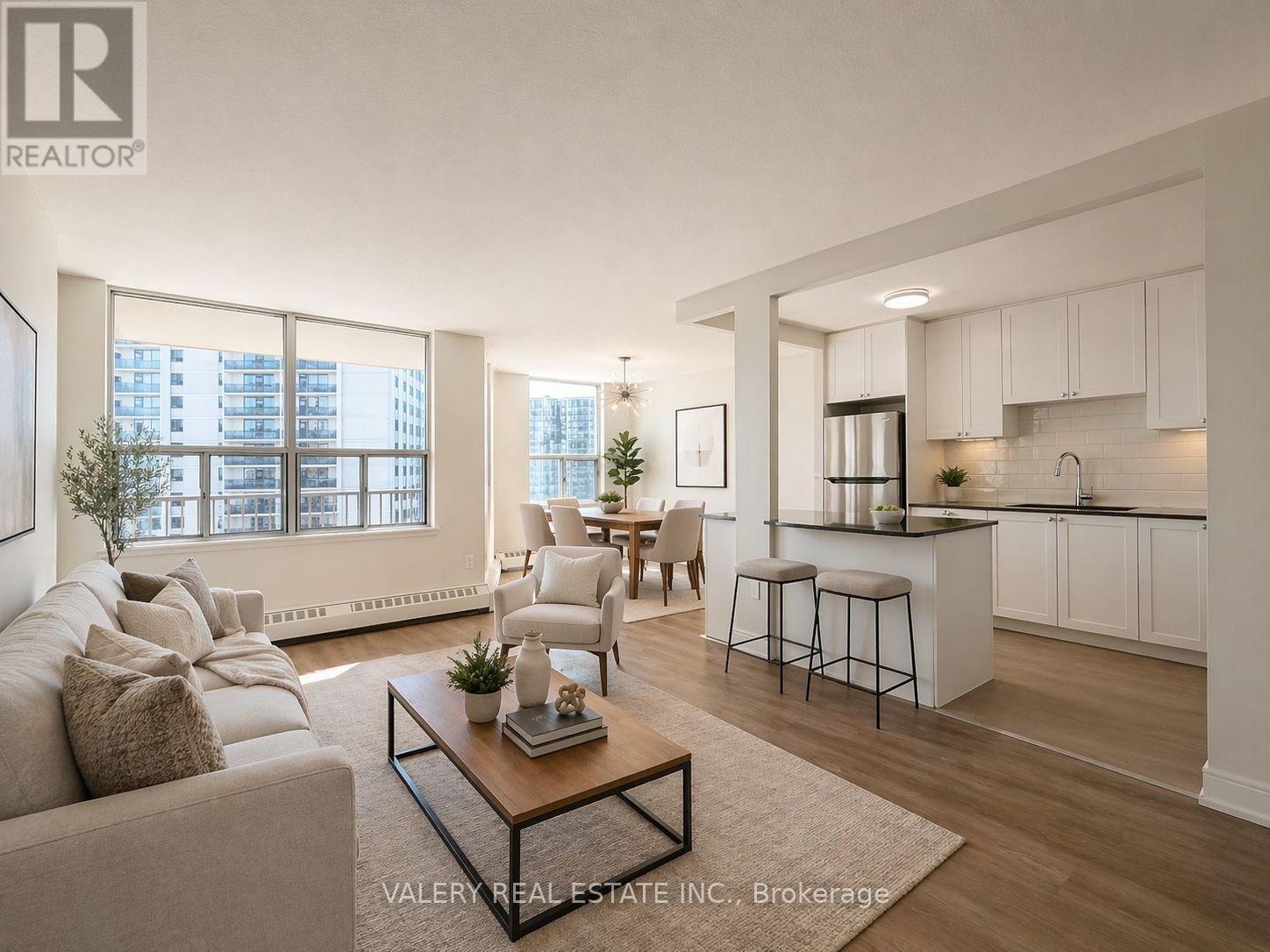 805 - 75 Eastdale Avenue, Toronto, Ontario  M4C 5N3 - Photo 3 - E13047398