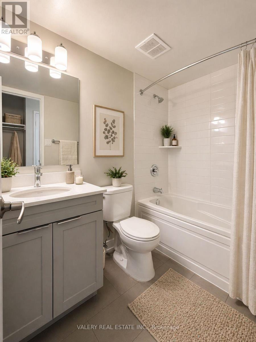 805 - 75 Eastdale Avenue, Toronto, Ontario  M4C 5N3 - Photo 5 - E13047398