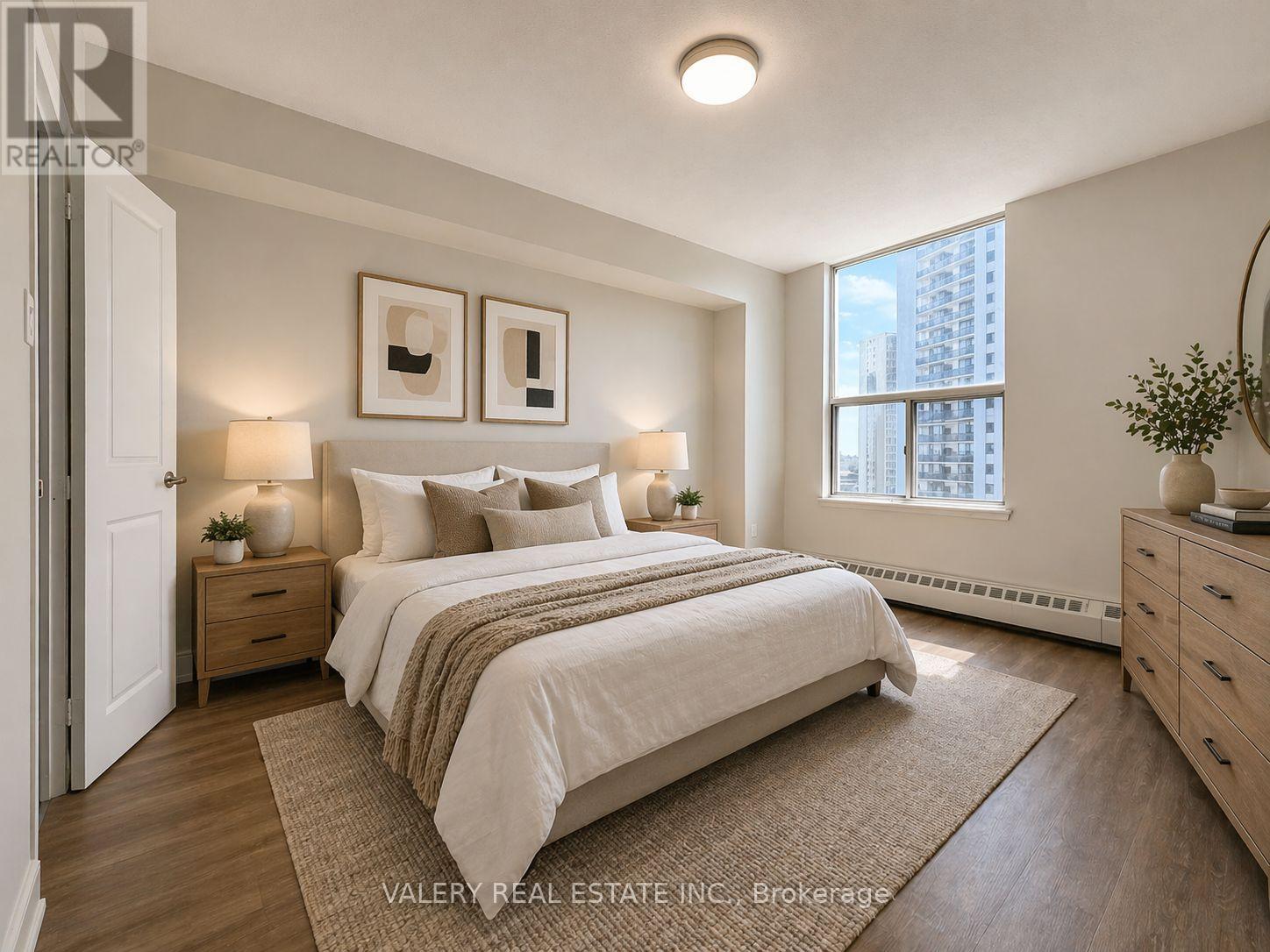 805 - 75 Eastdale Avenue, Toronto, Ontario  M4C 5N3 - Photo 8 - E13047398