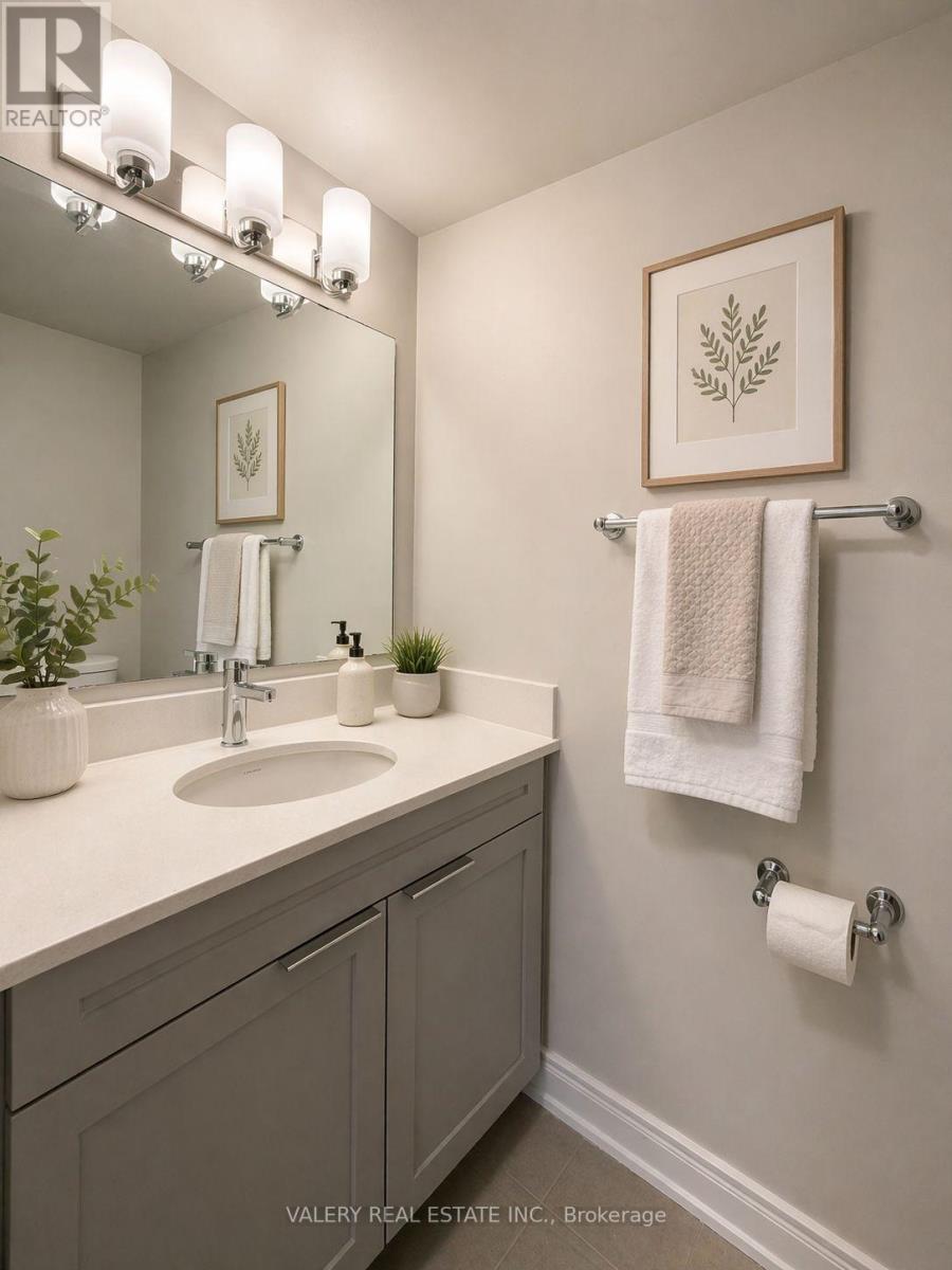 805 - 75 Eastdale Avenue, Toronto, Ontario  M4C 5N3 - Photo 6 - E13047398