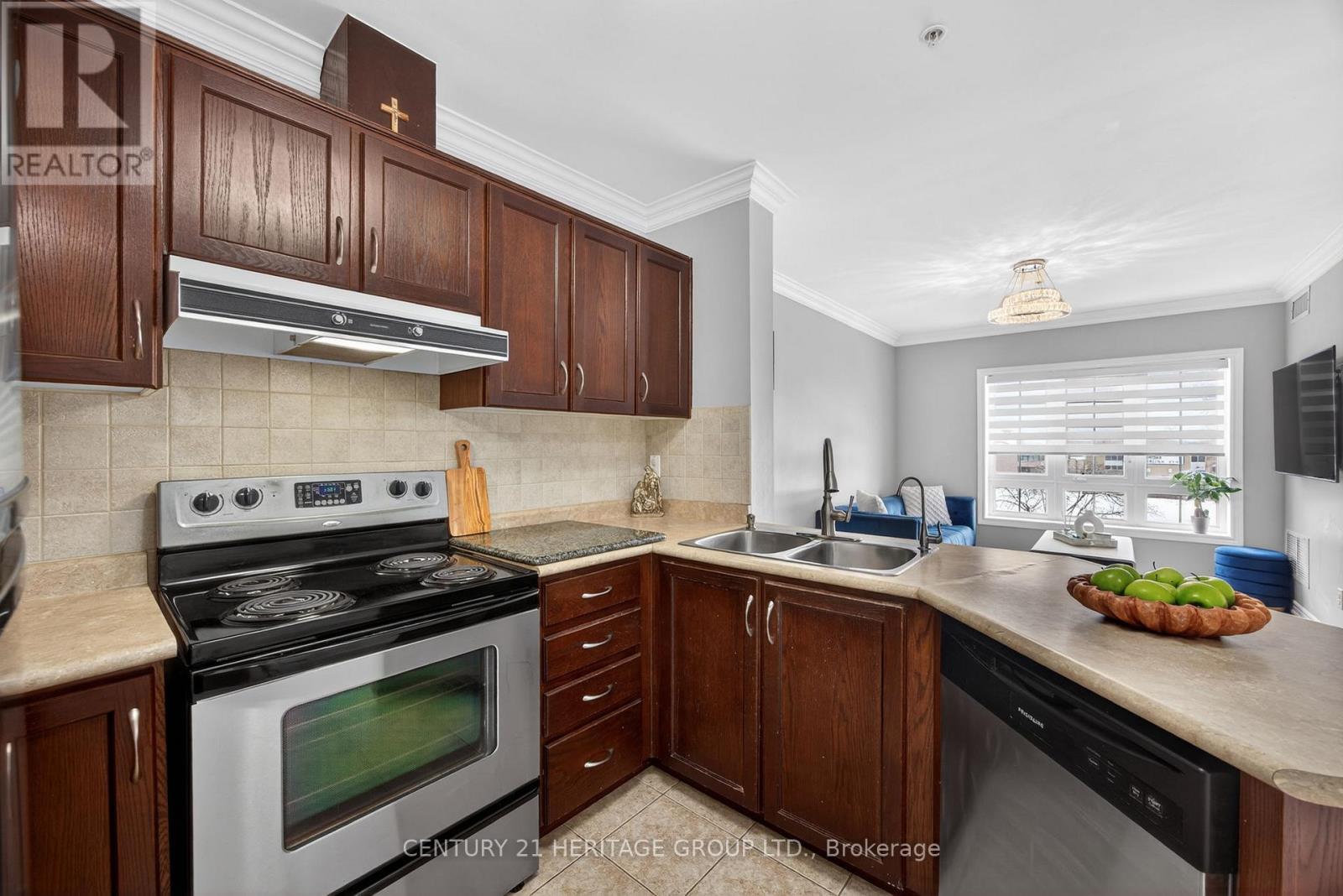 214 - 112 Simcoe Road, Bradford West Gwillimbury, Ontario  L3Z 1Y2 - Photo 12 - N12801260