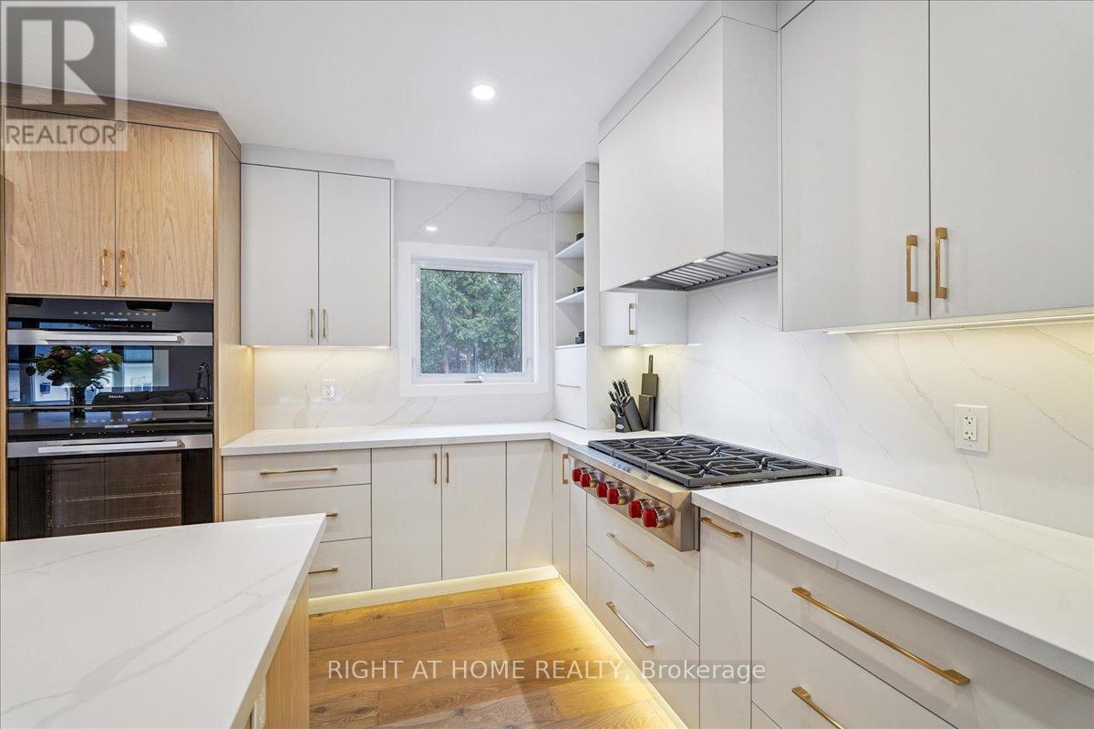 2090 Stonehouse Crescent, Mississauga, Ontario  L5H 3J1 - Photo 11 - W12874118