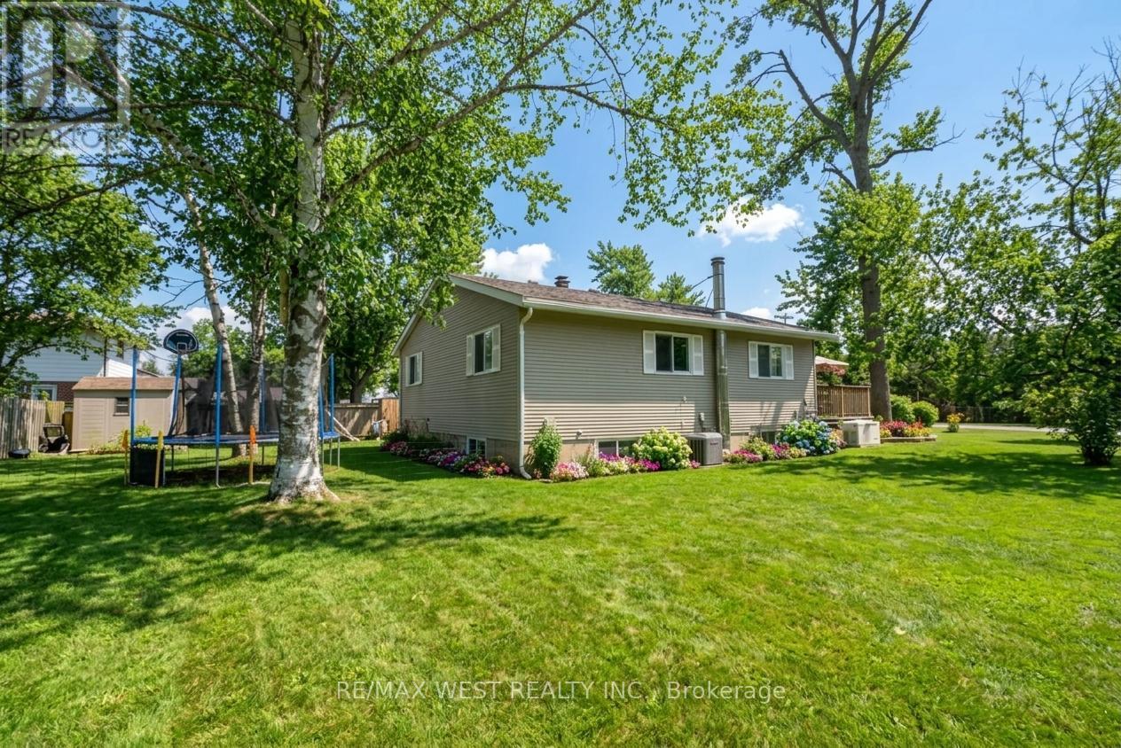 408 Couchiching Point Road, Orillia, Ontario  L3V 6P6 - Photo 10 - S12601620