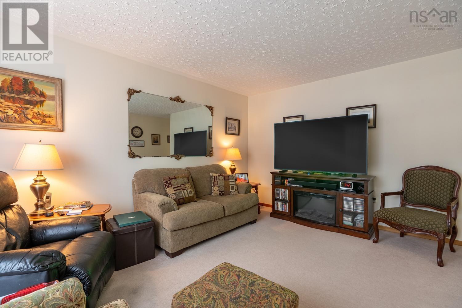 145 Poplar Drive, Cole Harbour, Nova Scotia  B2W 2K7 - Photo 4 - 202608727