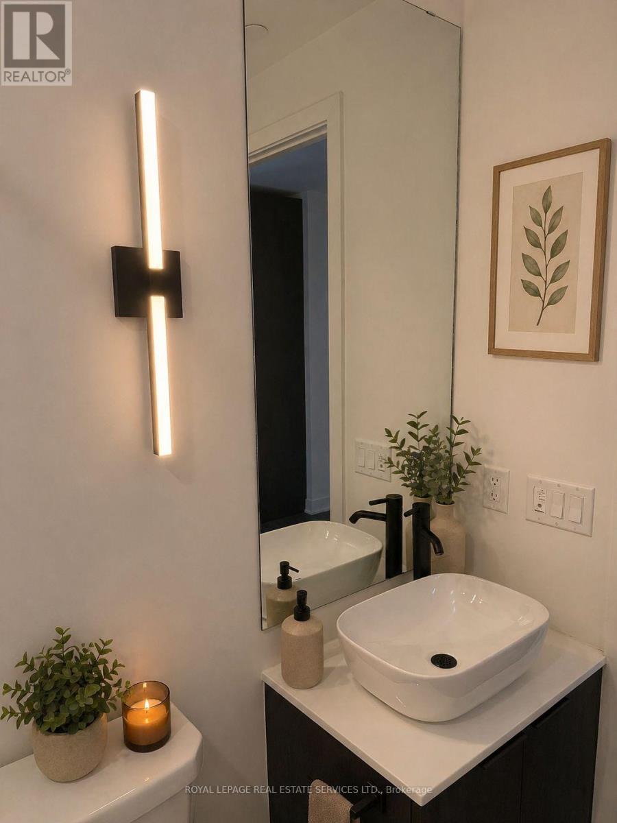 1206 - 1185 Dupont Street, Toronto, Ontario  M6H 0G5 - Photo 14 - W13043244