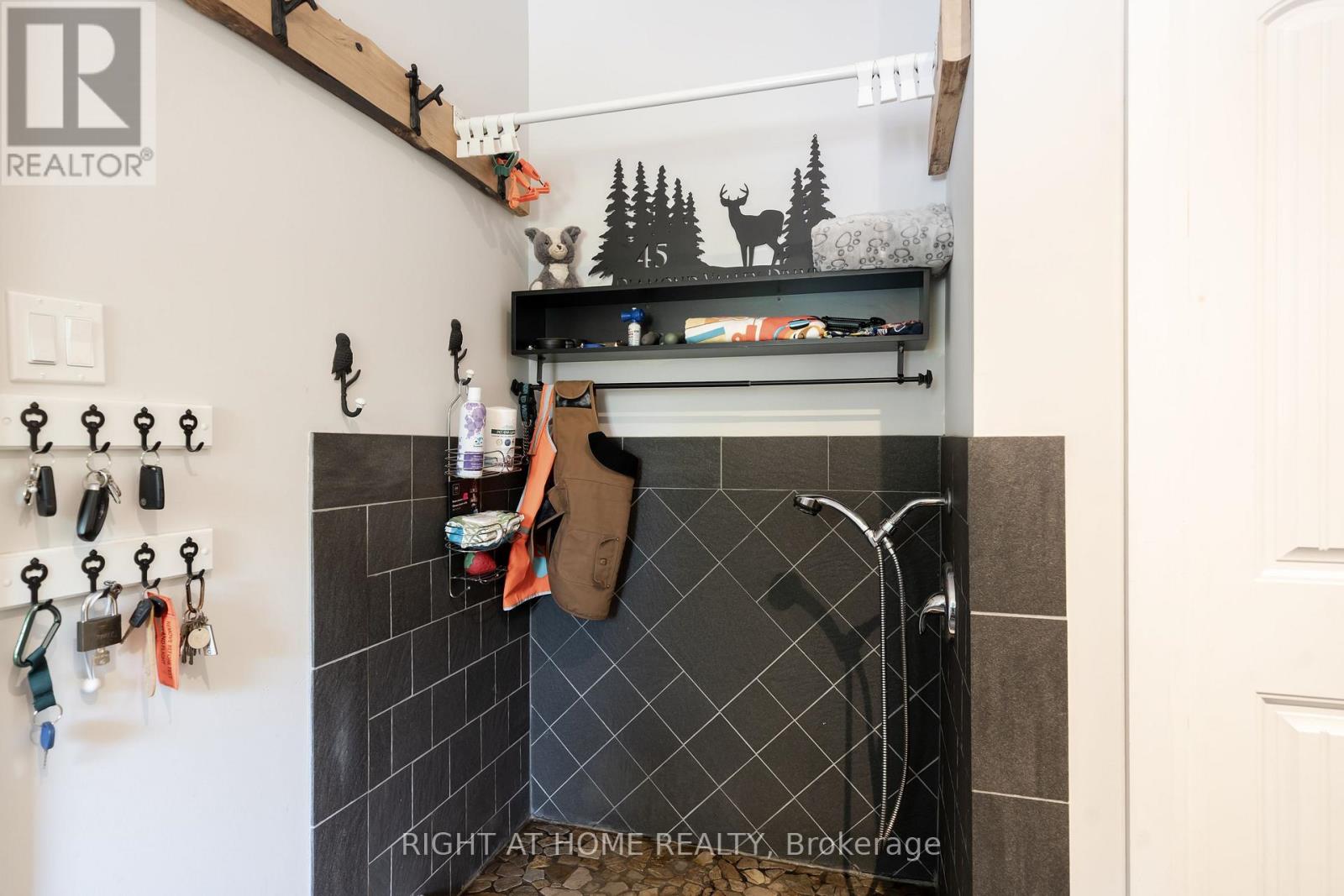 12028 Highway 118 Highway, Dysart Et Al, Ontario  K0M 1S0 - Photo 28 - X12422903