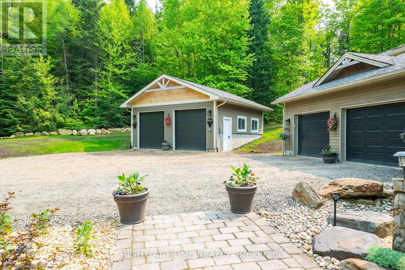 12028 Highway 118 Highway, Dysart Et Al, Ontario  K0M 1S0 - Photo 4 - X12422903