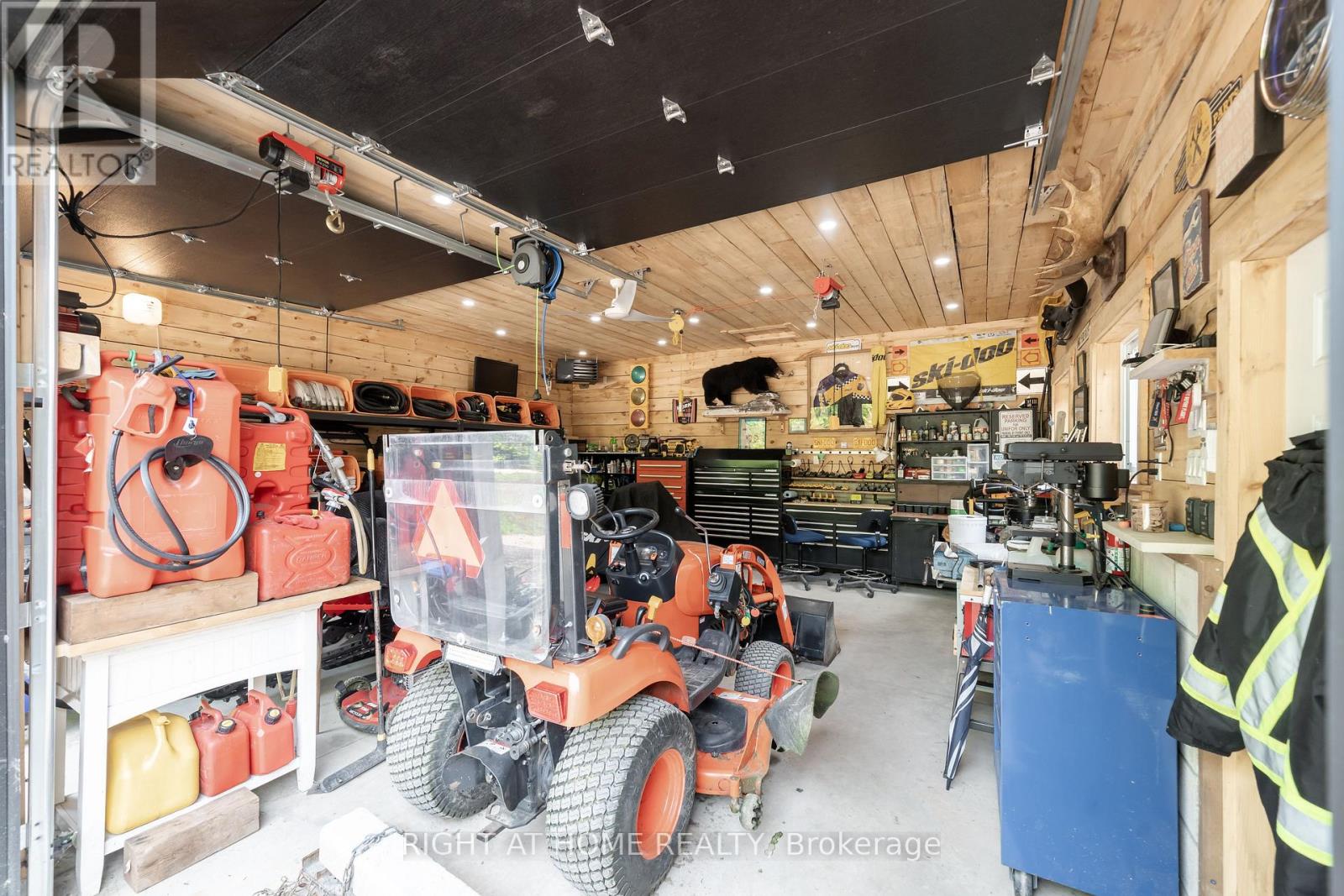 12028 Highway 118 Highway, Dysart Et Al, Ontario  K0M 1S0 - Photo 41 - X12422903