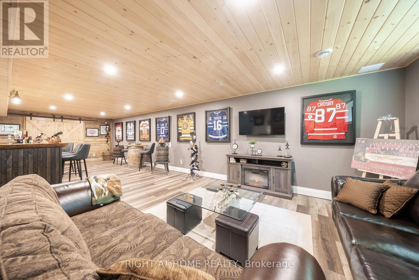 12028 Highway 118 Highway, Dysart Et Al, Ontario  K0M 1S0 - Photo 37 - X12422903