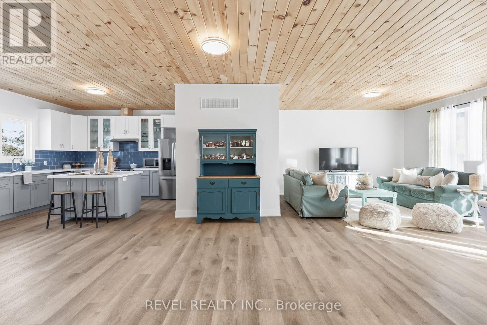 213 Pleasant Point Road, Kawartha Lakes, Ontario  K9V 4R6 - Photo 14 - X12756384