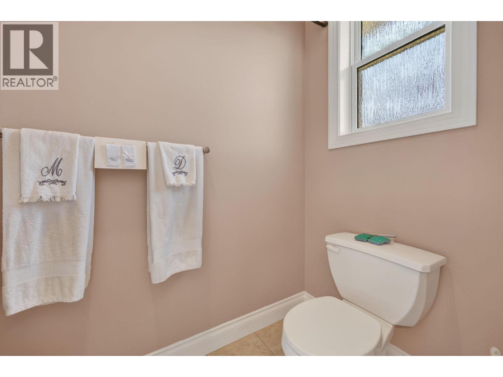 248 Pendragon Place, Kelowna, British Columbia  V1V 1N2 - Photo 28 - 10384885