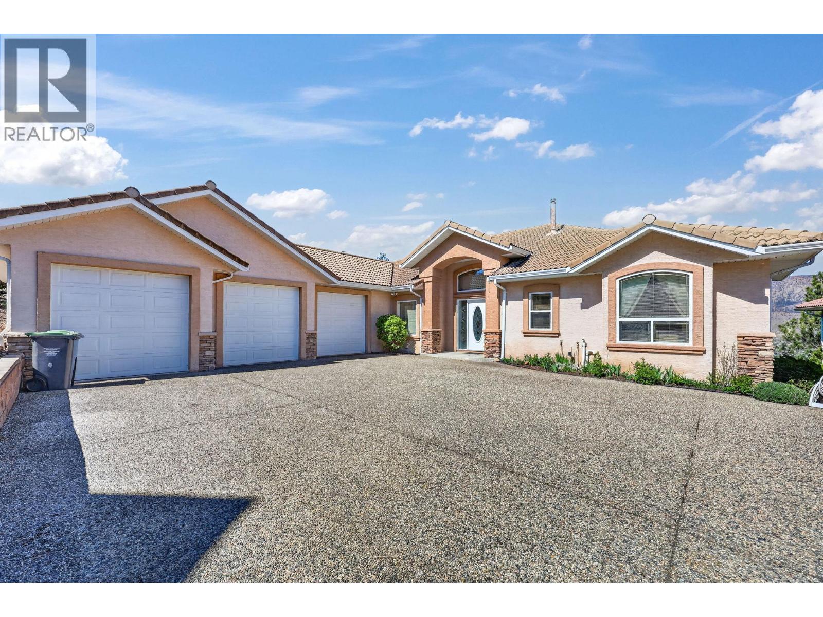 248 Pendragon Place, Kelowna, British Columbia  V1V 1N2 - Photo 4 - 10384885