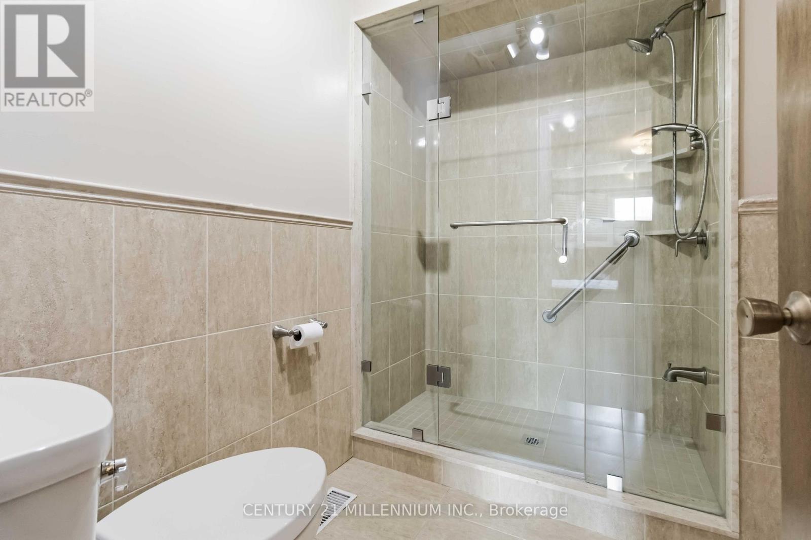 3638 Molly Avenue, Mississauga, Ontario  L5A 3M5 - Photo 16 - W13048320