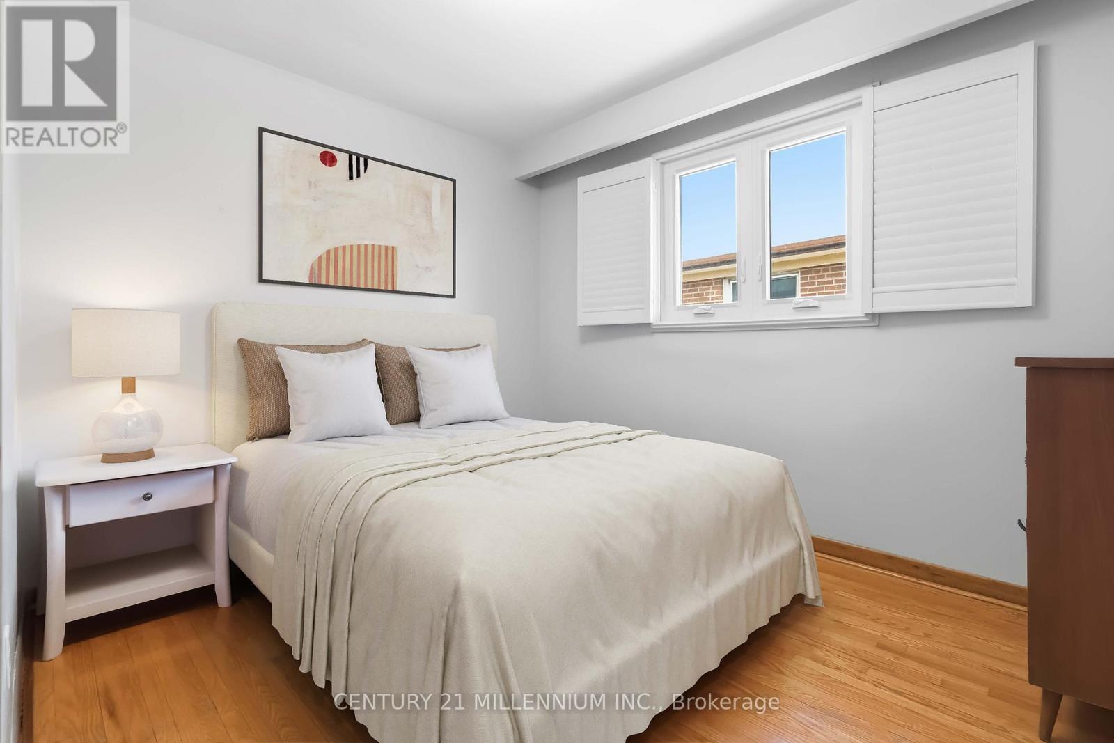 3638 Molly Avenue, Mississauga, Ontario  L5A 3M5 - Photo 19 - W13048320