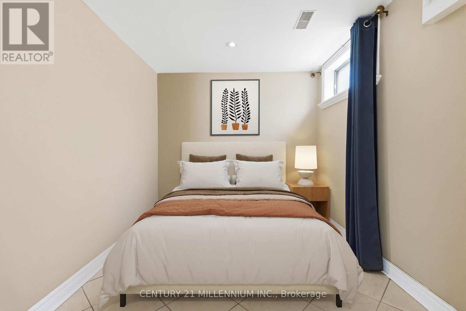 3638 Molly Avenue, Mississauga, Ontario  L5A 3M5 - Photo 25 - W13048320