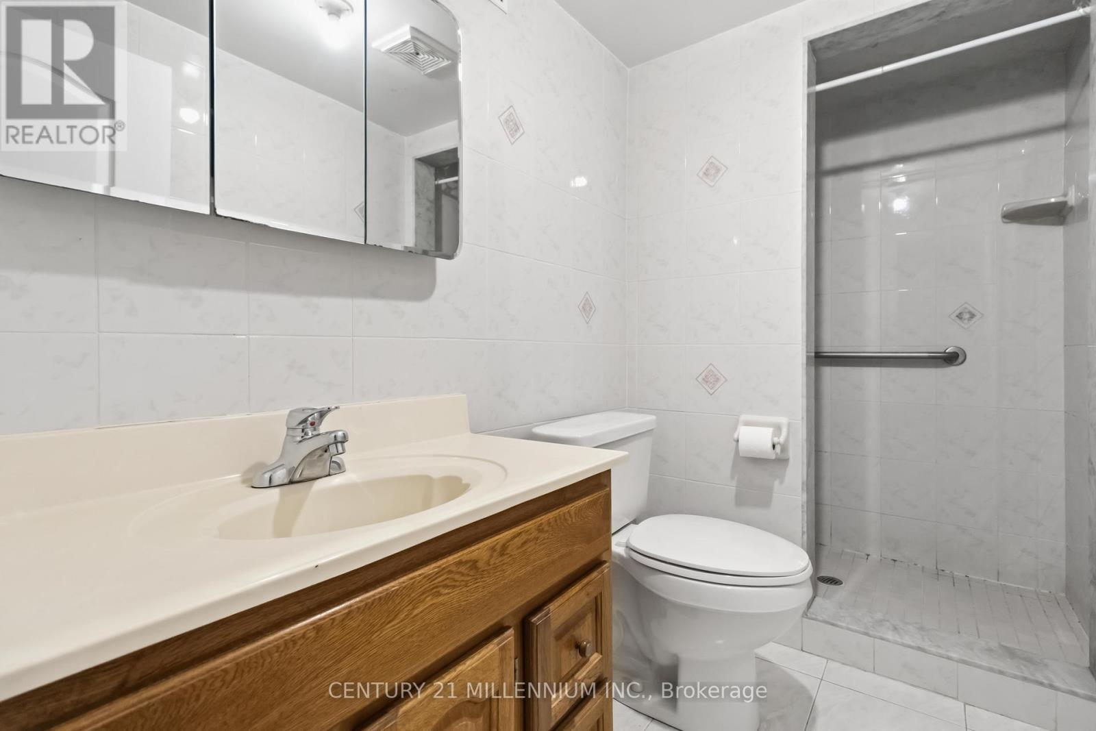 3638 Molly Avenue, Mississauga, Ontario  L5A 3M5 - Photo 26 - W13048320