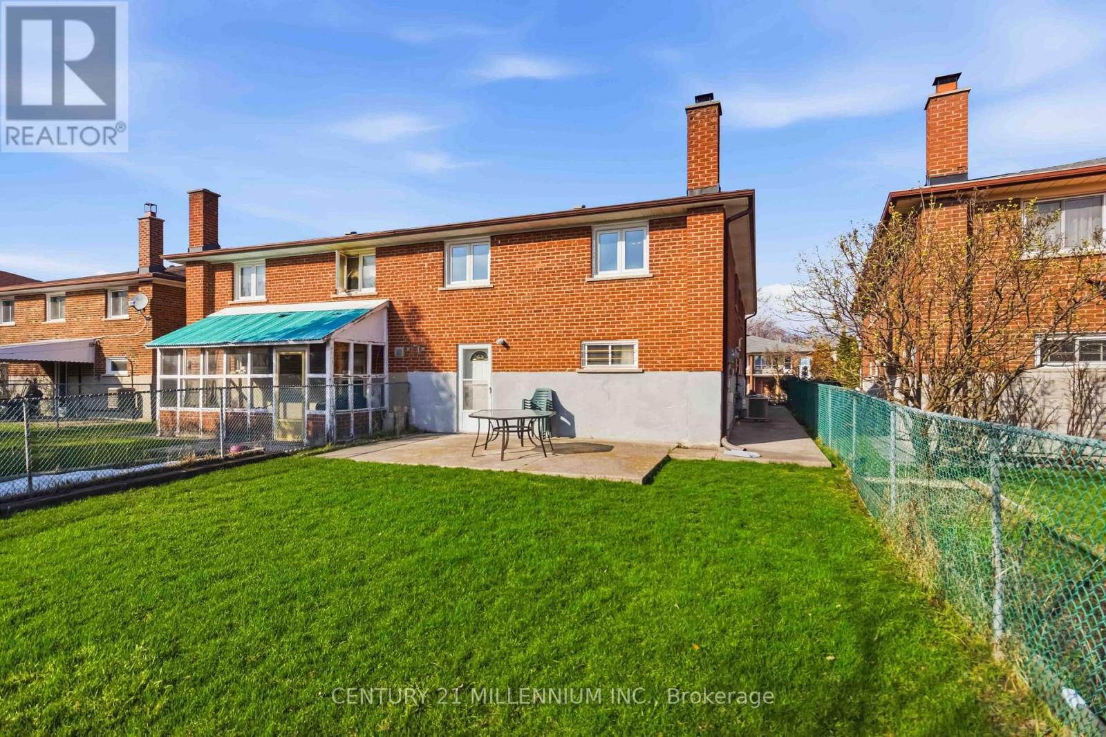 3638 Molly Avenue, Mississauga, Ontario  L5A 3M5 - Photo 28 - W13048320