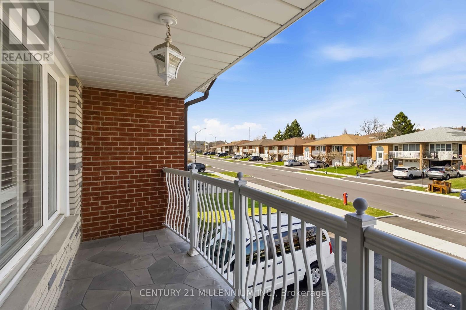 3638 Molly Avenue, Mississauga, Ontario  L5A 3M5 - Photo 7 - W13048320