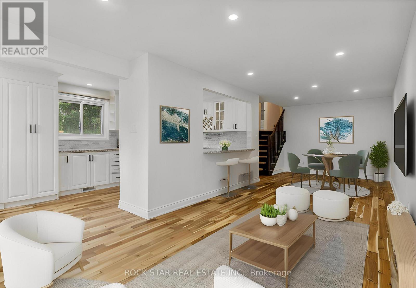 Upper - 3675 Glencolin Court, Mississauga, Ontario  L5C 2G3 - Photo 7 - W13048496