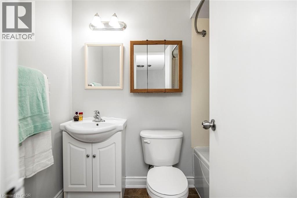 457 Woodview Road Unit# 4, Burlington, Ontario  L7N 2Z9 - Photo 28 - 40824460