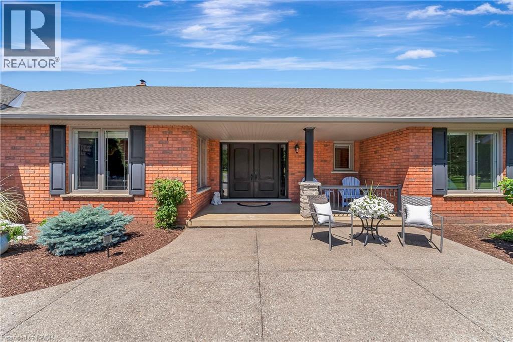 999 W Governors Road W, Paris, Ontario  N3L 3E3 - Photo 2 - 40822932