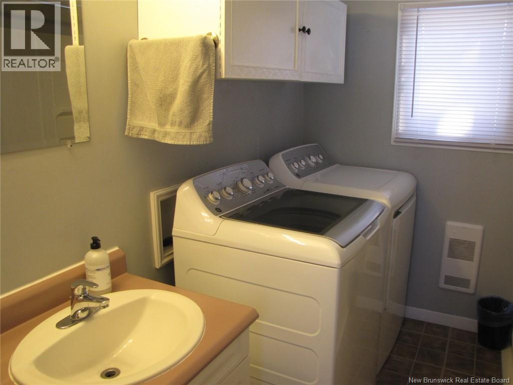 12 Pinetree Street, Moncton, New Brunswick  E1H 2Z6 - Photo 19 - NB135041