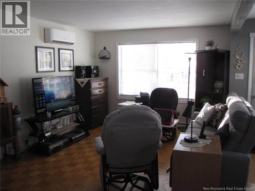 12 Pinetree Street, Moncton, New Brunswick  E1H 2Z6 - Photo 8 - NB135041