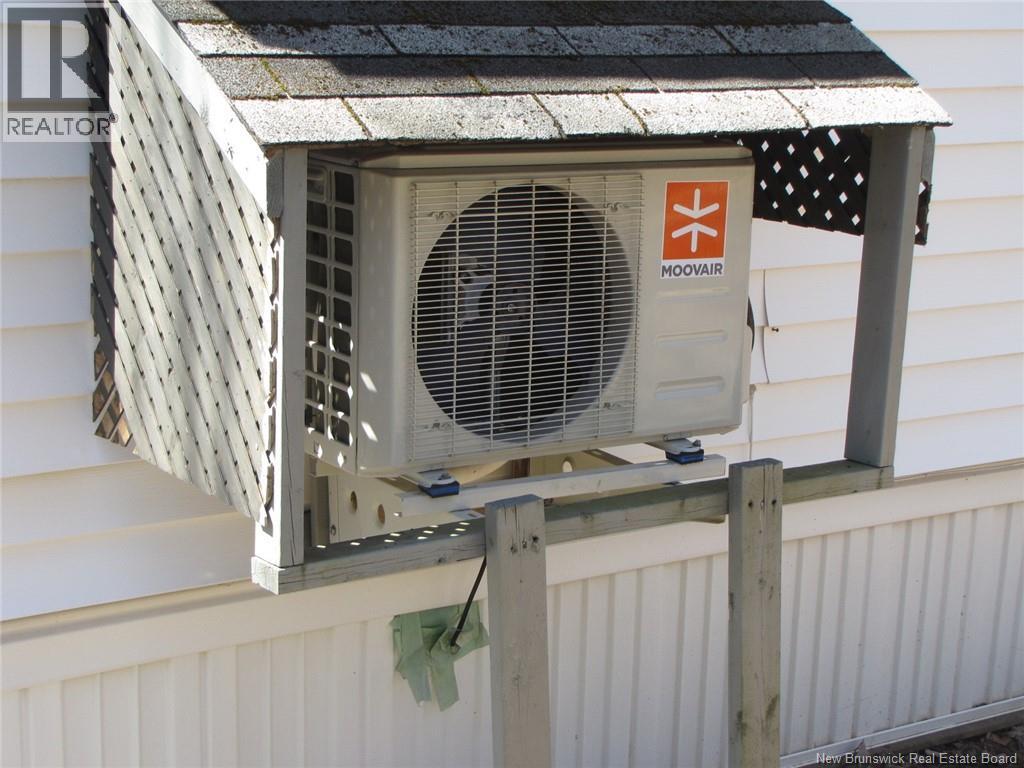 12 Pinetree Street, Moncton, New Brunswick  E1H 2Z6 - Photo 7 - NB135041